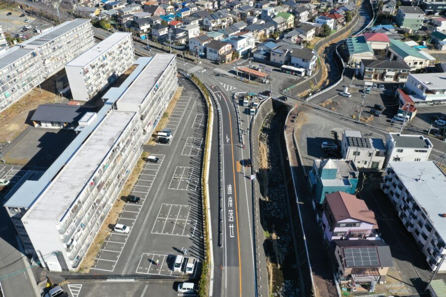 令和 2 年度 葵南市街第３号 （都）あさはた線街路築造工事が完成しました