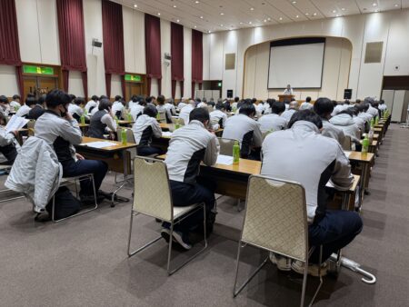 社員会の様子